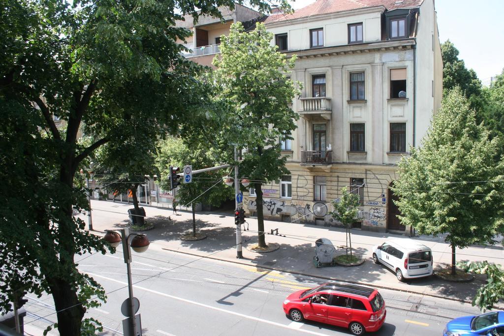 Vla Vla Apartments With Parking Zagreb Ngoại thất bức ảnh